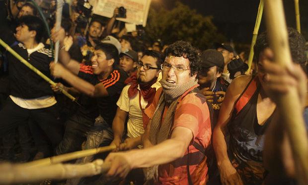 Participaram da manifestação cerca de 3.500 pessoas; polícia deteve cerca de 20 manifestantes / Foto: AFP