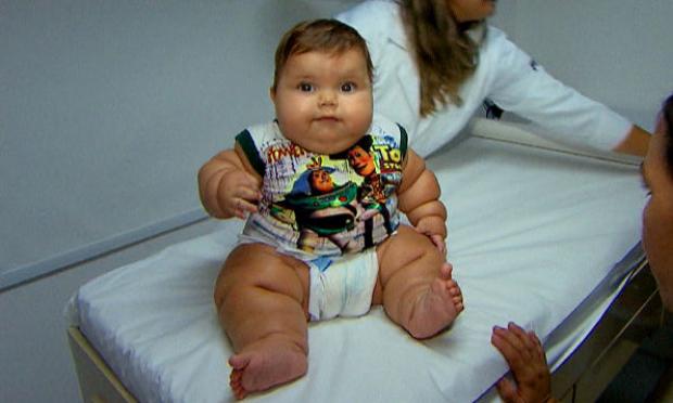 Bebê passou por série de exames em Caruaru, no Agreste / Foto: Divulgação/Hospital Santa Efigênia.