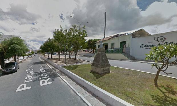 Trio armado assalta joalheria em Arcoverde, no Sertão - NE10