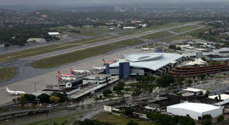 Investigações apontaram que funcionário de empresa de limpeza teria furtado objetos no Aeroporto do Recife. Foto: Arnaldo Carvalho/JC Imagem