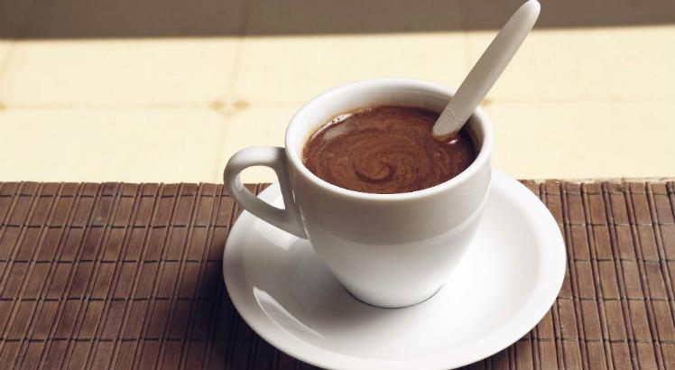 Chocolate quente é uma bebida atrativa no frio, mas pode ser bastante calórica