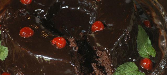 Descubra segredo para deixar seu bolo de chocolate mais gostoso