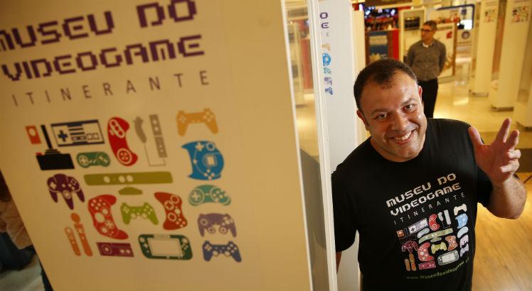 Cleidson Lima, criador do Museu do Videogame Itinerante. Foto: André Nery/JC Imagem