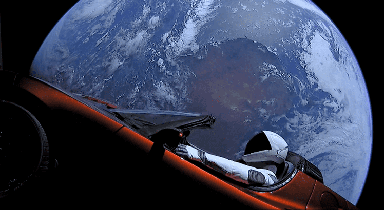 O carro está a cerca de 5 milhões de milhas do Planeta Vermelho - Reprodução/SpaceX