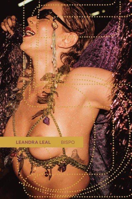 Leandra Leal na capa da "Revista 5". Foto: Reprodução/ Jorge Bispo