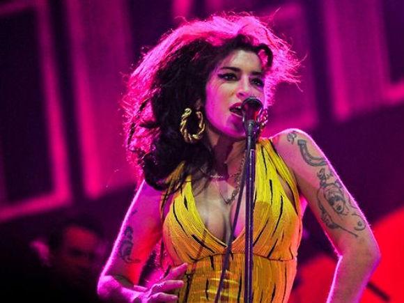 SHOW | A apresentação de Amy Winehouse no Recife 