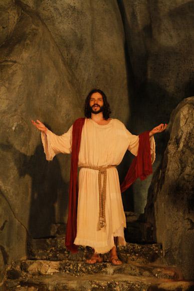 José Barbosa seixa o papel de Cristo e passa a interpretar Judas