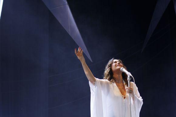 EMOÇÃO | Maria Rita cantou Elis Regina em show comovente. Fotos: Dayvison Nunes