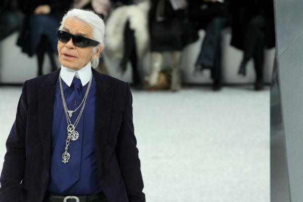 O designer está no país para a participar da inauguração de uma exposição da Chanel