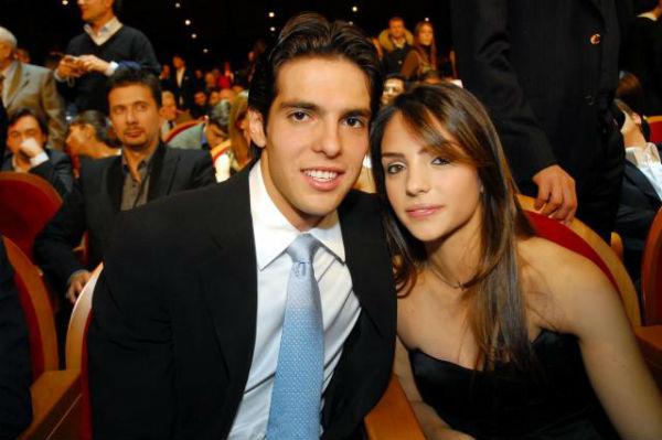 De acordo com o site da revista Caras, Kaká e Caroline estão separados há dois meses