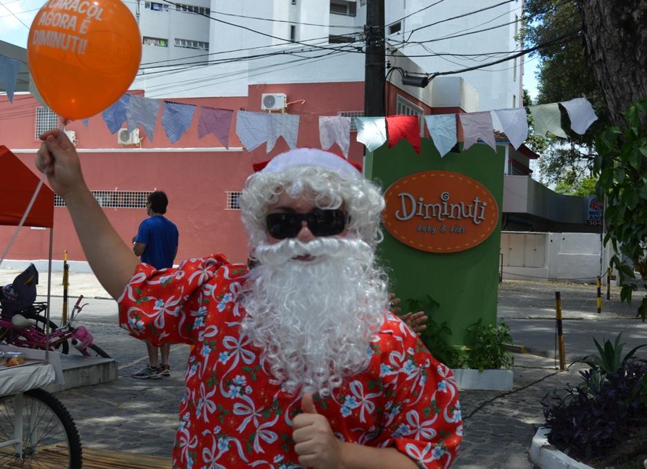 Papai Noel aparece com um look descolado. Foto: Divulgação