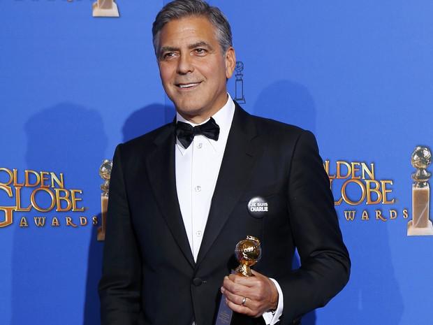 George Clooney usou broche com o lema, assim como sua mulher, Amal Alamuddin