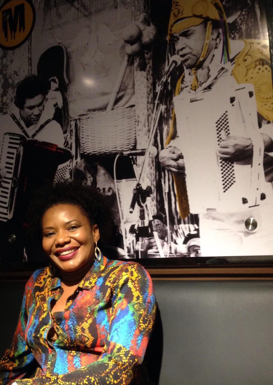 Margareth Menezes comemora 30 anos do axé music, mas diz que seu ritmo é outro