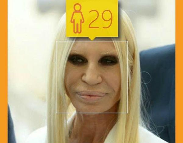 Nascida em 2 de maio, a estilista Donatella Versace tem 59 anos, mas o aplicativo achou que ela aparenta bem menos 