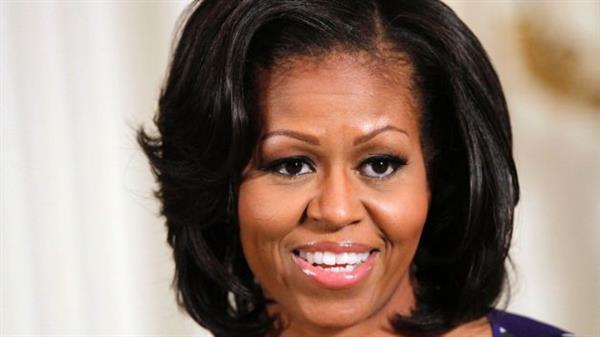 Nem Michelle Obama escapou do olhar do cabeleireiro