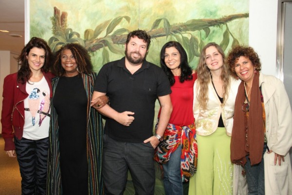 Mariana Aydar, Zezé Motta, Maurício Spinelli, Mônica Feijó, Roberta Nistra e Rita Benneditto (Foto: Fabi Veloso)