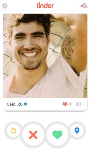 Caio Castro no Tinder!