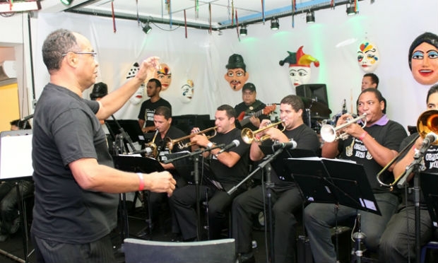 Maestro Lima Neto e Orquestra Metais recebe convidados / Foto: Divulgação