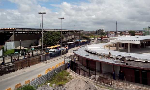 Terminal Integrado Joana Bezerra deve ser inaugurado até o fim deste outubro, segundo a Secretaria das Cidades / Fotos: Elvis de Lima