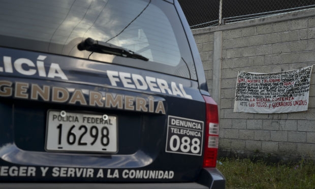 Buscas por outros corpos dos desaparecidos continuam na cidade de Iguala, no México.  / Foto: AFP