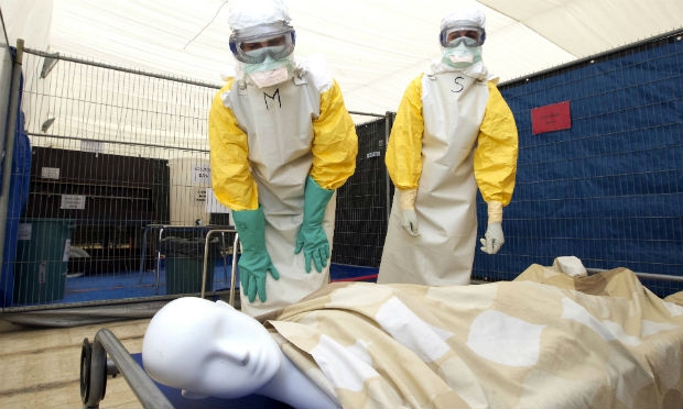 OMS disse que o governo do país rastreou quase todos os contatos de pacientes do ebola para limitar o contágio / Foto: AFP
