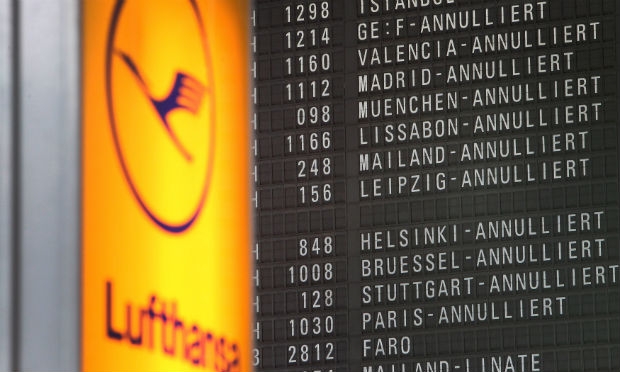 Lufthansa e Germanwings já cancelaram cerca de 5 mil voos devido à greve dos seus pilotos / Foto: AFP