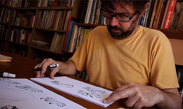 O desenhista Fabio Zimbres é um dos artistas que participam da série de domentários Entrenós / Foto: divulgação