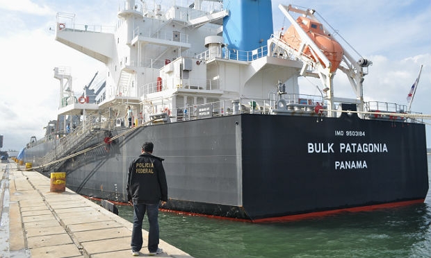 Ondobo entrou no navio graneleiro MV Bulk Patagonia, de bandeira panamenha, em junho / Foto: Polícia Federal/Divulgação