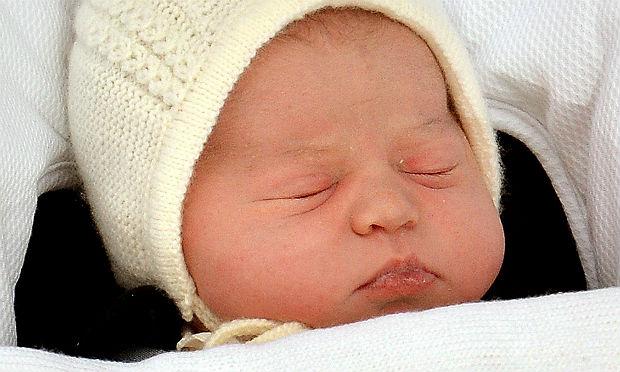 Princesinha britânica é a quarta na linha de sucessão do trono / Foto: AFP