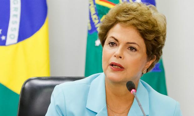 Respeitar a manifestação livre das pessoas é algo que conquistamos a duras penas, diz presidente Dilma Rousseff  / Foto: AFP 