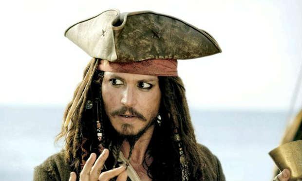 A produtora do novo filme da série "Piratas do Caribe", negou que o ator Johnny Depp teria abandonado o set por problemas conjugais. / Foto: Internet