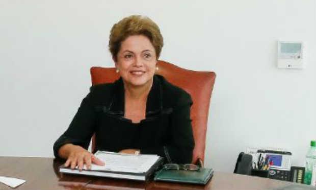 A presidente Dilma Rousseff vetou o aumento do limite de crédito consignado de 30% para 40% da renda do trabalhador. / Foto: Roberto Stuckert Filho /PR