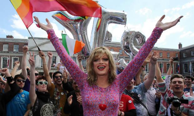 Resultado do referendo, 22 anos após a despenalização da homossexualidade, constitui  derrota para a Igreja Católica irlandesa / Foto: AFP
