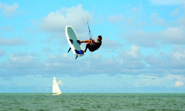 Pernambuco de kite surf está sendo disputado pela primeira vez. / Foto: divulgação