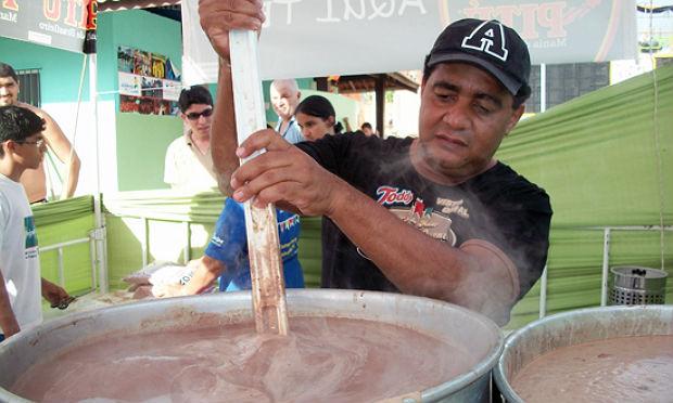Na festa do Maior Chocolate Quente do Mundo, serão 1 mil litros da bebiba / Foto: Divulgação