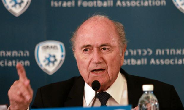Blatter parabenizou o candidato de oposição, o príncipe Ali, que forçou um segundo turno, mas se retirou da disputa / Foto: AFP 