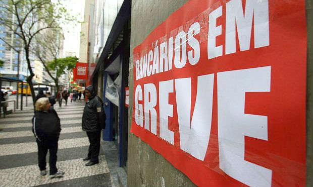 Os trabalhadores queriam uma correção de 16%, dos quais 5,7% de aumento real / Foto: Agência Brasil
