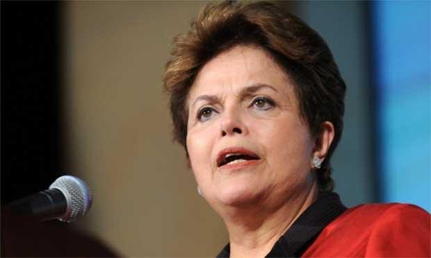 Pesquisa também questiona se Dilma Rousseff deveria ou não renunciar à presidência / Foto: Agência Brasil
