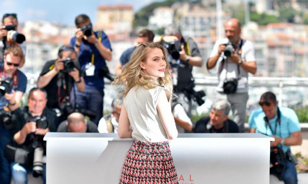 Nora von Waldstatten divulga longa em Cannes / Foto: LOIC VENANCE / AFP