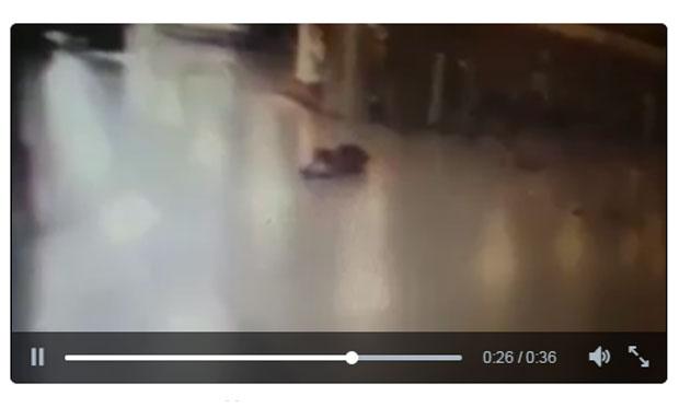 Imagem mostra suposto homem-bomba abatido no chão / Foto: reprodução do vídeoer
