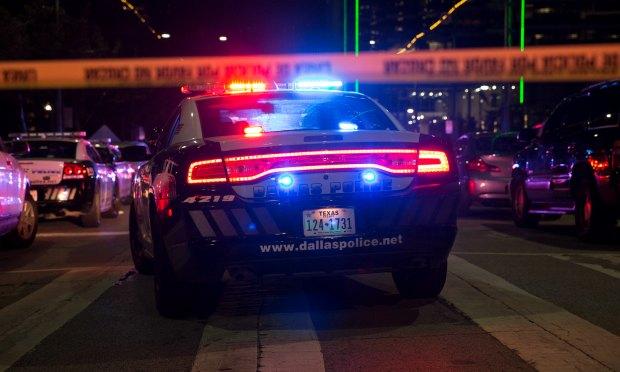O protesto em Dallas foi uma das muitas manifestações nos Estados Unidos após a morte de dois afro-americanos em operações policiais, na Louisiana e em Minnesota / Foto: AFP
