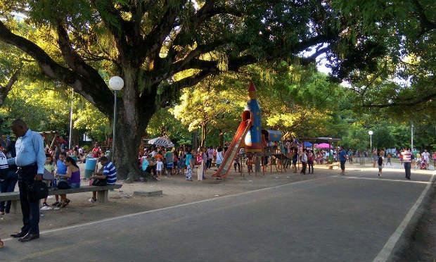 Moradores e comerciantes relatam insegurança no Parque da Jaqueira, Zona Norte, durante a semana / Foto: Rafael Paranhos/ NE10