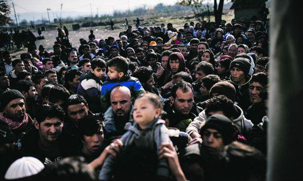 São 10.000 refugiados considerados vulneráveis, procedentes de campos de refugiados da ONU / Foto: AFP
