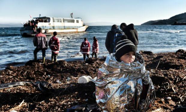 25 operações de socorro foram realizadas para resgatar mais de 3 mil migrantes / Foto: Aris Messinis/AFP