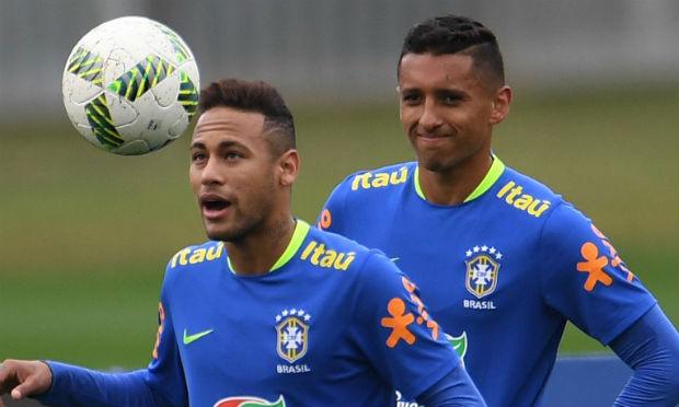 Neymar diz que, se conseguir colocar o ouro no peito, promete comemorar fazendo uma nova tatuagem no corpo / Foto: VANDERLEI ALMEIDA / AFP
