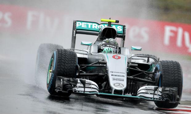 Rosberg anunciou na sexta-feira (22) a renovação do seu contrato até 2018. / Foto: Andrej Isakovic / AFP