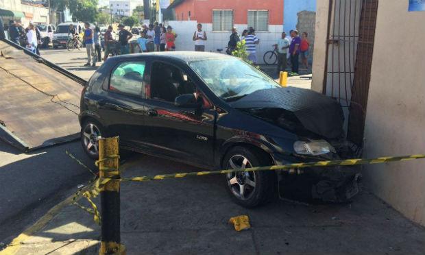 Vítima foi levada ao Hospital Miguel Arraes / Foto:TV Jornal