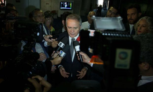 Renan ainda negou que haja uma crise entre o PSDB, contrário a concessão desse aumento. / Foto: Lula Marques/ AGPT