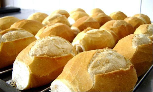 Apesar de ser o querido por tantos, inclusive pernambucanos, algumas padarias do Estado têm vendido o pão por unidade, o que é proibido por lei / Foto: Free Images