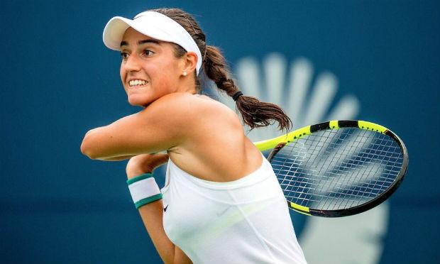 A tenista Caroline Garcia foi punido por "excesso de críticas". / Foto: Twitter oficial @CaroGarcia